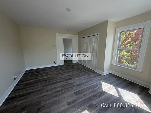 228-230 Franklin Ave Photo 1