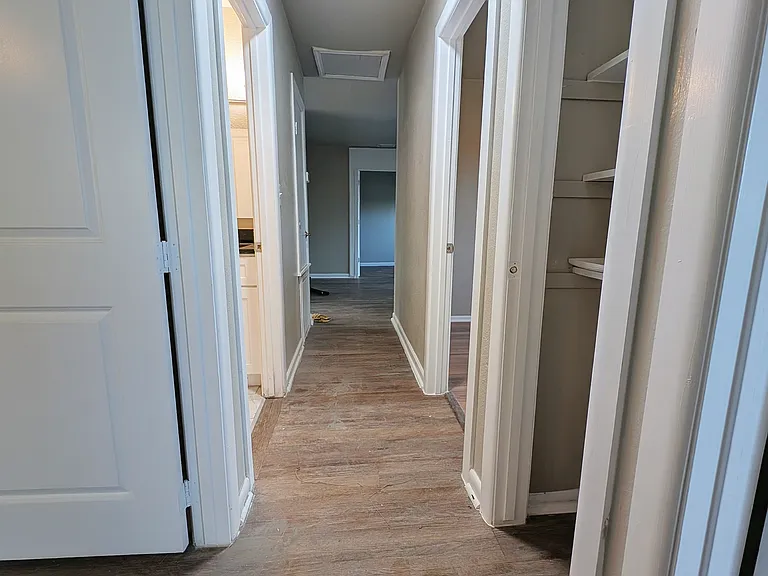 5802 Magnes Ln — Photo 17