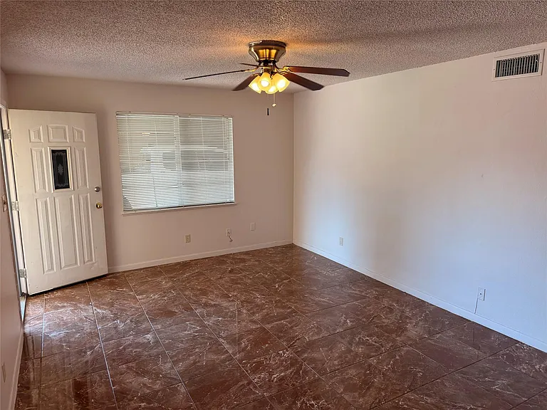 7406 Southgate Ln #A — Photo 6