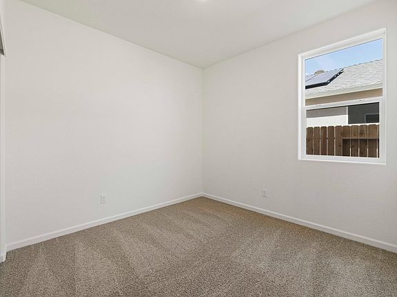4th image of 10473 Santana Lane