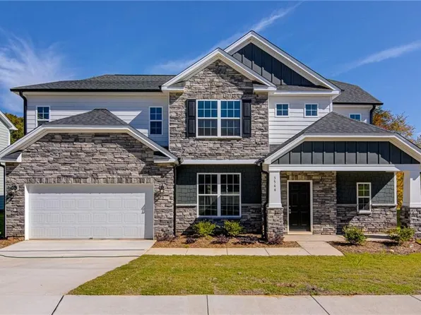 3566 Grandview Crossing Ln, Pfafftown, NC 27040