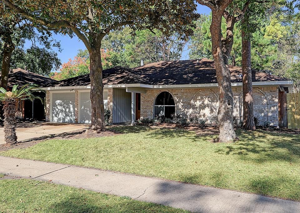 1st image of 7038 Pine Grove Dr
