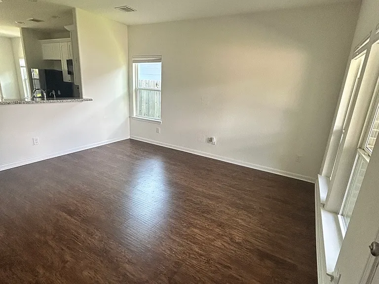 507 Rouse St — Photo 4