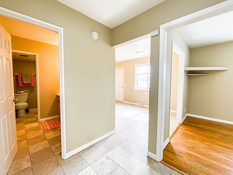 1025 W Fiedler Ln #4 — Photo 7