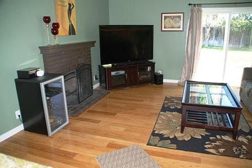 2nd image of 829 Palomino Dr