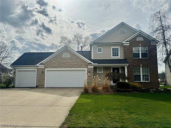 2nd image of 9028 Victoria Ln