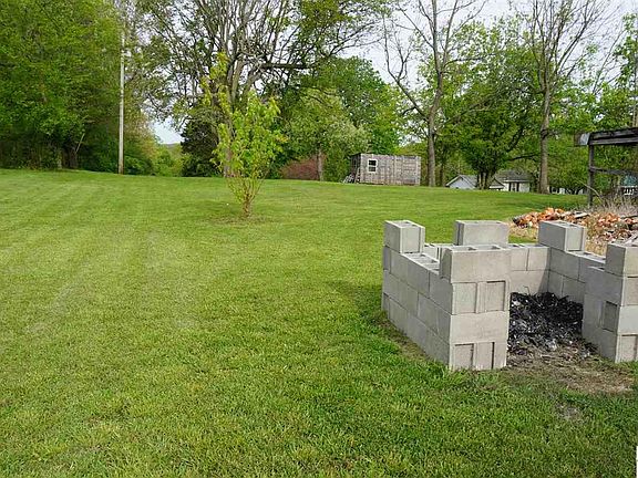 3rd image of 249 Skyline Dr