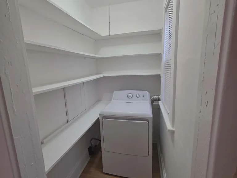 48 Kenneth St #1 — Photo 18