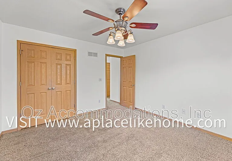 8626 N Cleveland Ln — Photo 18