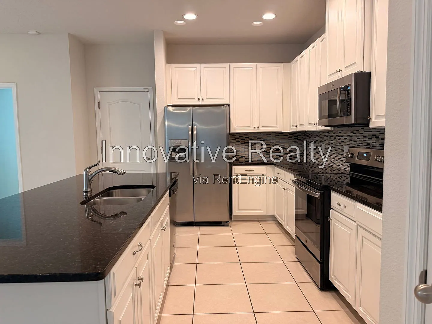 3 bed, 2.5 bath, 1787 sqft, $2,650 — Photo 4