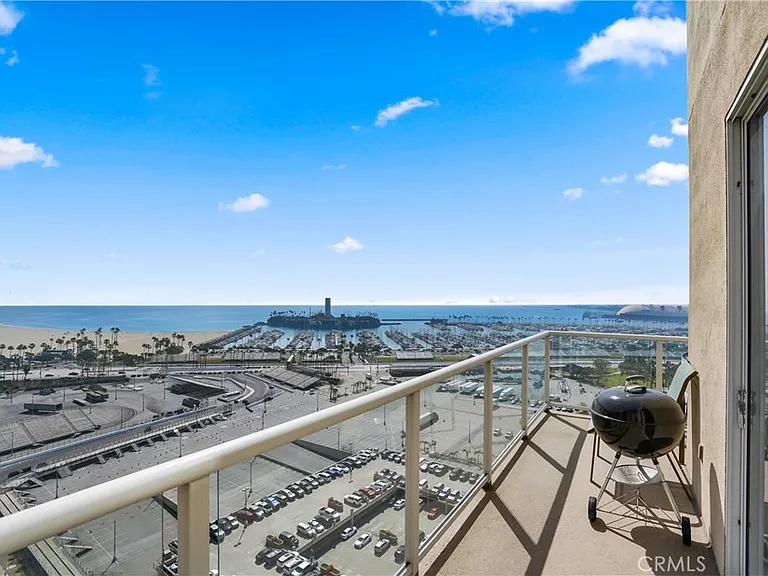 488 E Ocean #P2 — Photo 18