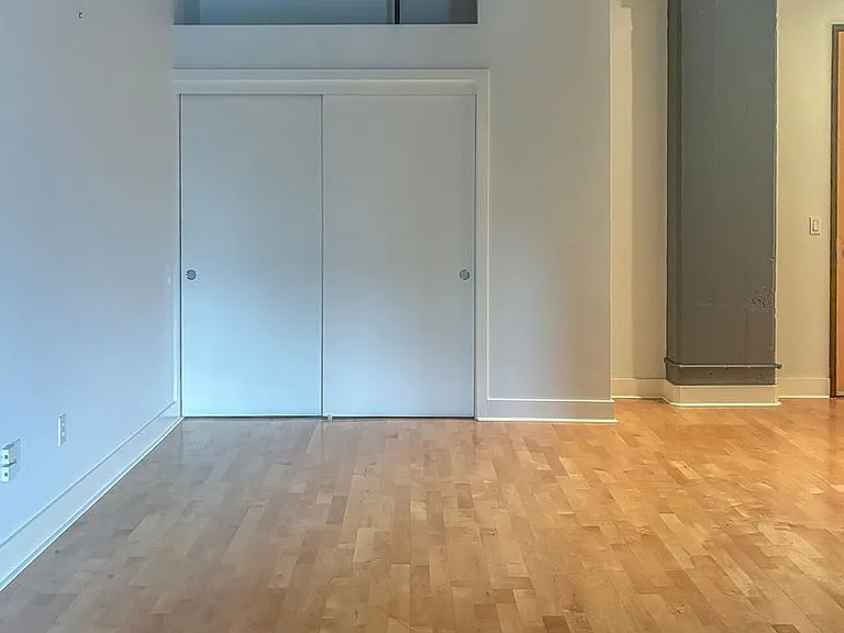 300 NW 8th Ave #203 — Photo 9