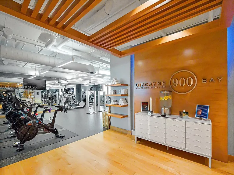 900 Biscayne Blvd #909 — Photo 42
