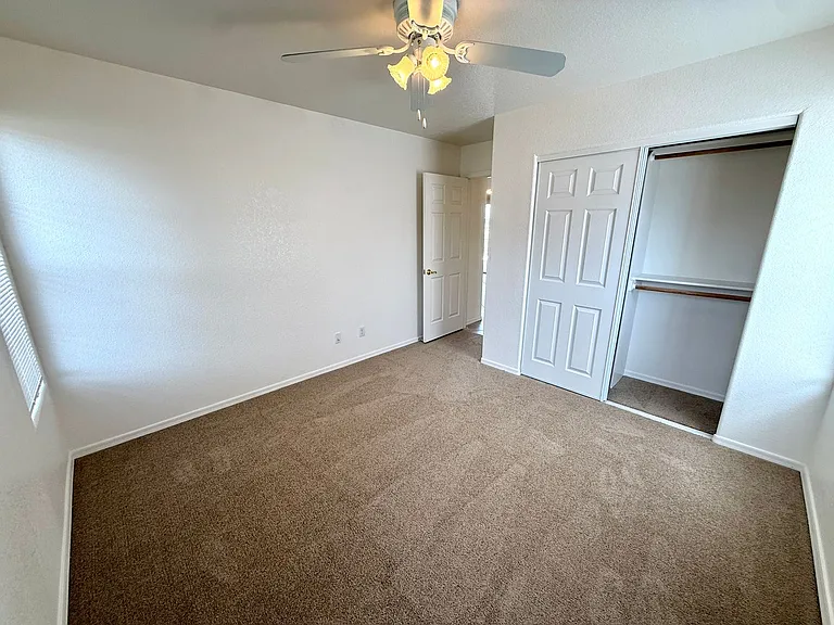 660 Country Club Dr — Photo 24
