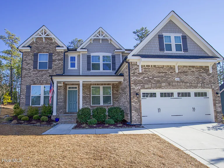 660 Avenue Of The Carolinas — Photo 2