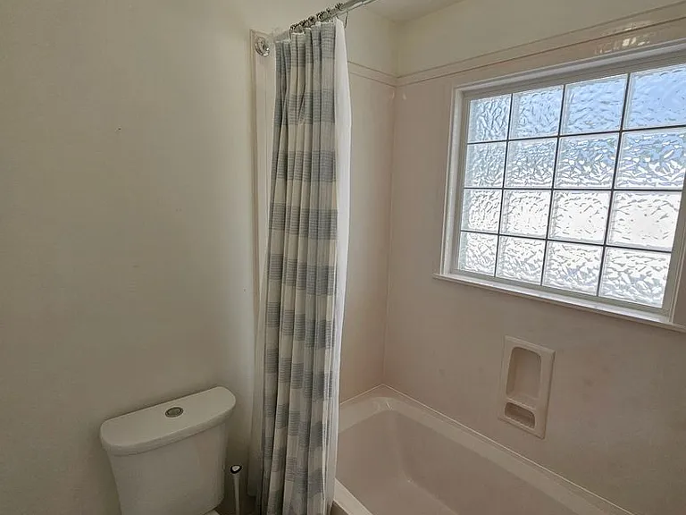 360 Tradewinds Dr — Photo 31