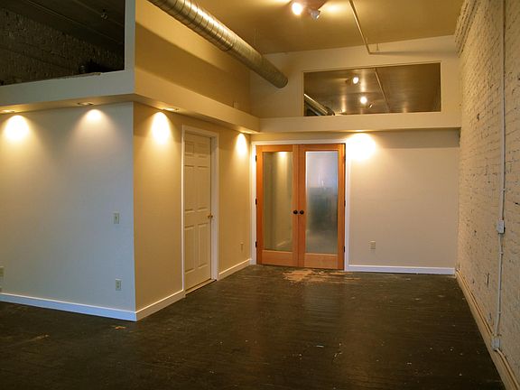 5th image of 114 1/2 1st Ave S APT 4