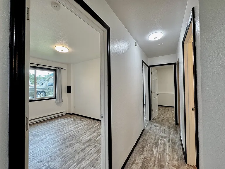 8178 Threadneedle St #B — Photo 19