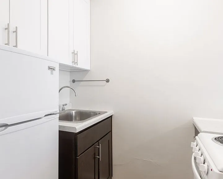 3508 Colfax Ave S — Photo 11