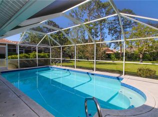 333 Wentworth Ct, Naples, FL 34104