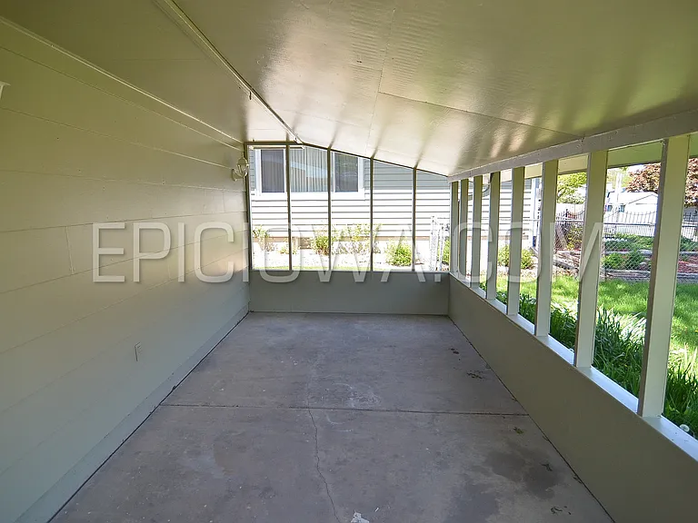 143 Sunrise Dr NW — Photo 8