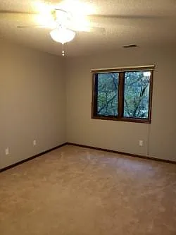 2043 Vienna Ln — Photo 6