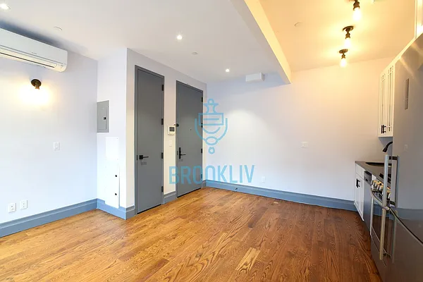 Rented by null | media 29