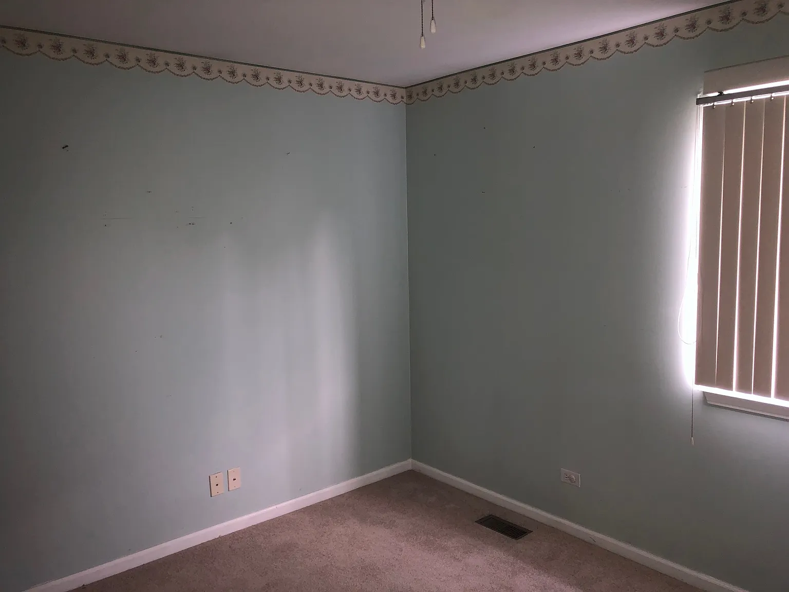 2488 Rosehall Ln — Photo 3