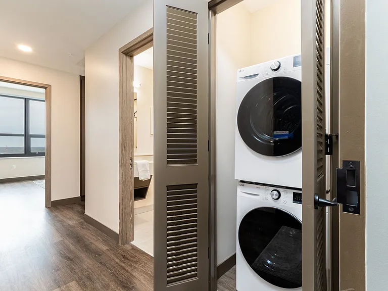 Liberty Tower Residences — Photo 14