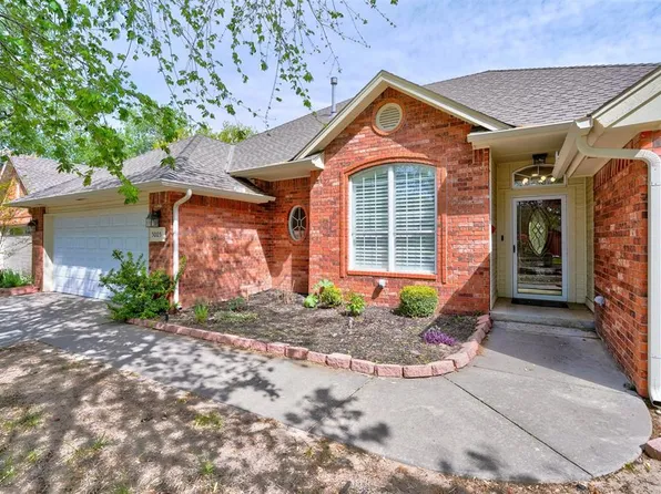 5005 Deerhurst Dr, Norman, OK 73072