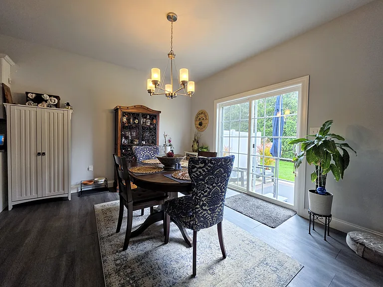 207 Buckton Dr — Photo 11