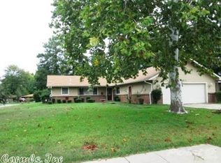 7412 Azalea Dr, Little Rock, AR 72209