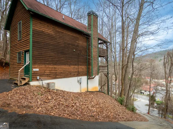 56 & B Alpenrosen Strasse #A, Helen, GA 30545