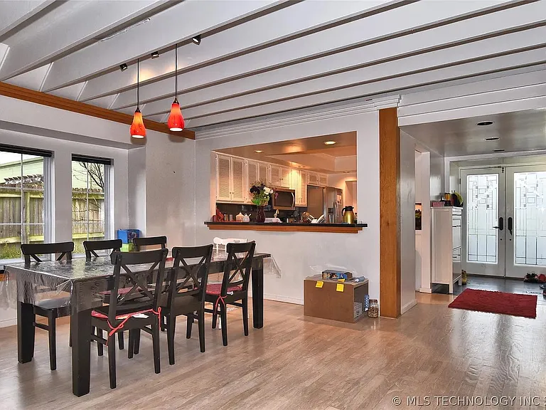 6126 E 98th St — Photo 8