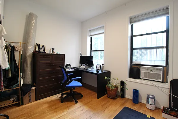 Rented by Grand & Co. | media 13