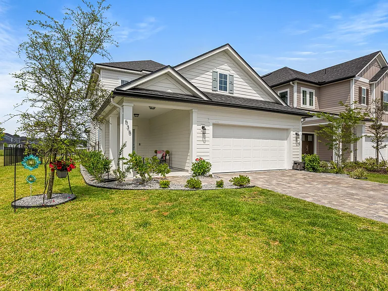 535 Silver Landing Dr — Photo 1