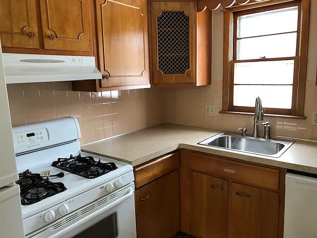 Kitchen upper portion