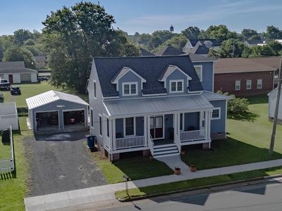 614 Strawberry St, Cape Charles, VA, 23310