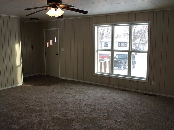 4th image of 316 5th St N