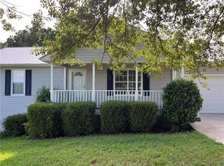 5075 Mills Dr, Cumming, GA 30028