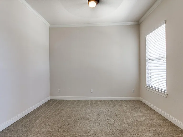 12618 Akenside Rd — Photo 23