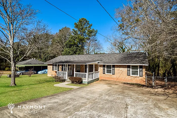 3 bed, 1.5 bath, 1040 sqft, $1,495 — Photo 3