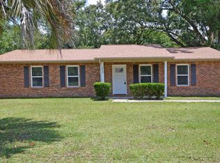 4592 Old Guernsey Rd, Pace, FL 32571