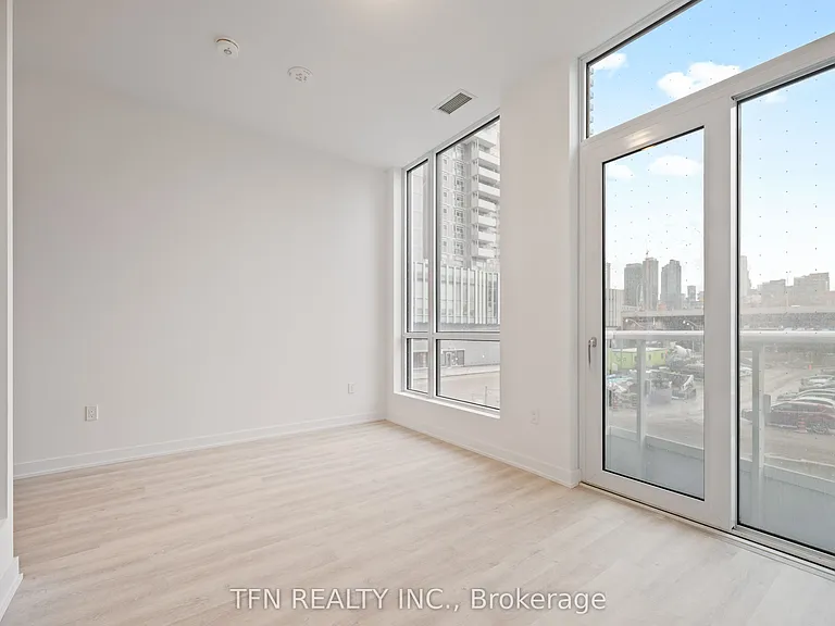 15 Richardson St #217 — Photo 7