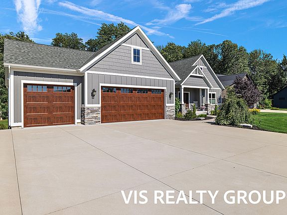 3rd image of 6286 Eaglewood Dr