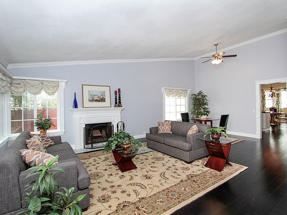 3rd image of 10819 Canyon Hill Ln