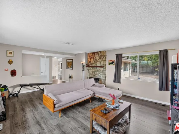 6235 Stanton Ave, Highland, CA 92346