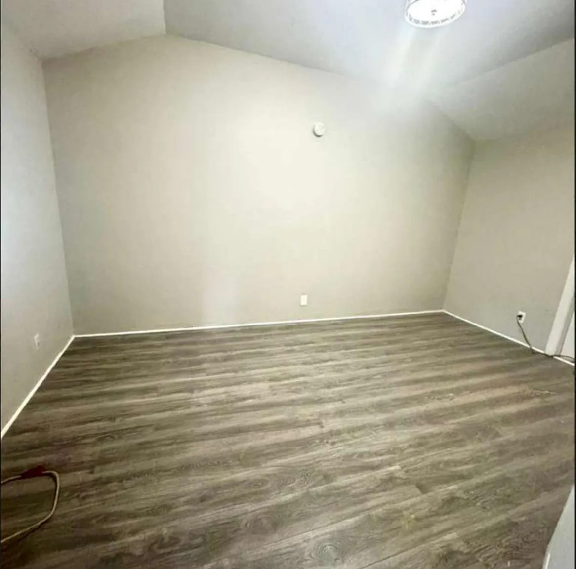 3 bed, 2.0 bath, $1,000 — Photo 1