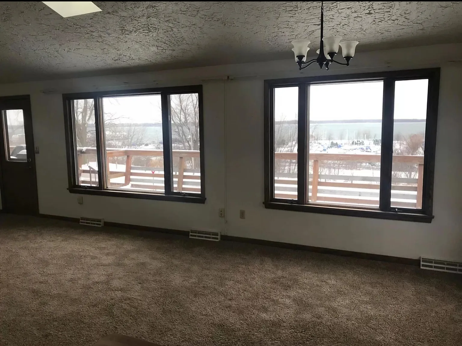 726 West 2nd Street — Photo 3