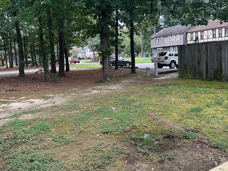 404 Hickorywood Cir — Photo 19